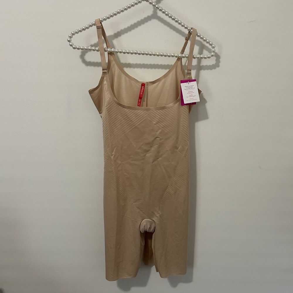 SPANX Thinstincts 2.0 Open-Bust Mid-Thigh Bodysuit size Small Tan